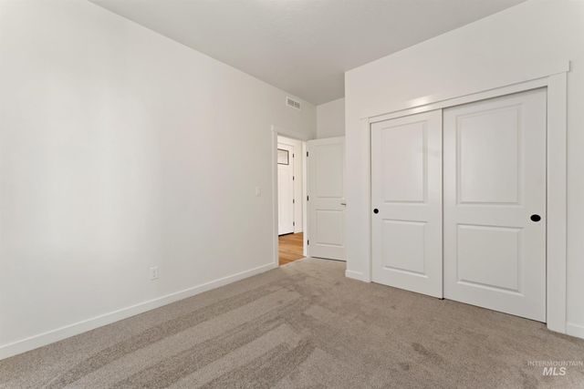 7668 E Bullhead St, Nampa, ID 83687