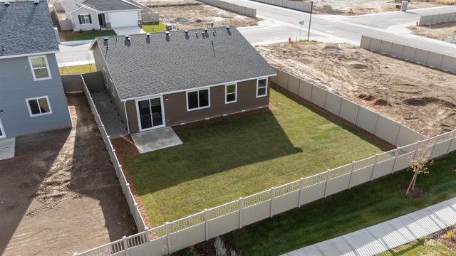 7668 E Bullhead St, Nampa, ID 83687
