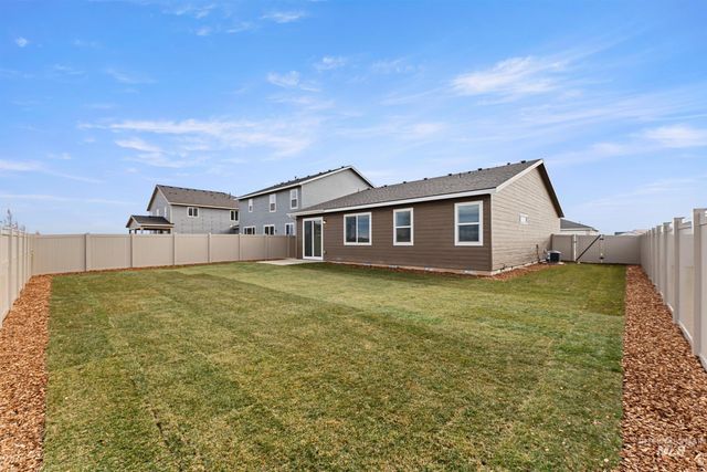 7668 E Bullhead St, Nampa, ID 83687