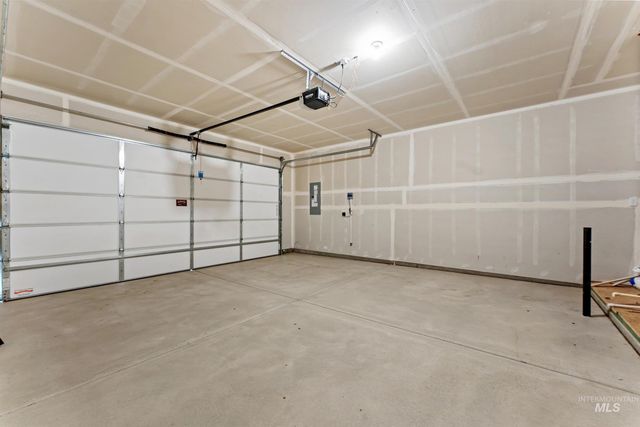 7668 E Bullhead St, Nampa, ID 83687