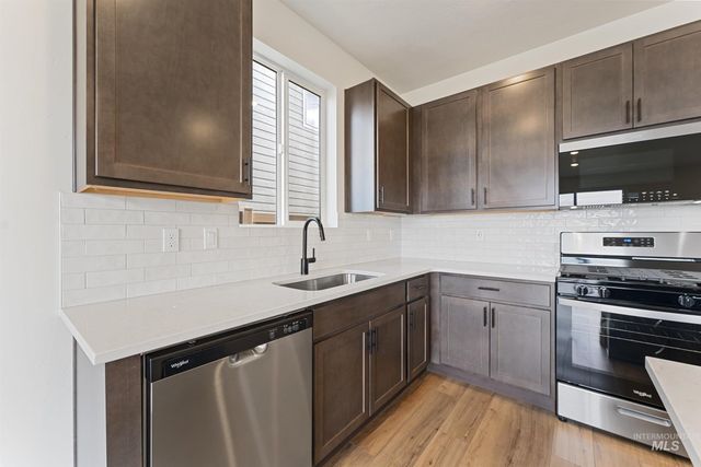 7668 E Bullhead St, Nampa, ID 83687