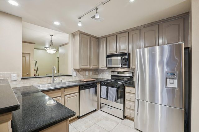 9525 N Capital Of Texas Highway 413, Austin, TX 78759