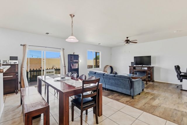 153 El Camino Loop NW, Rio Rancho, NM 87144