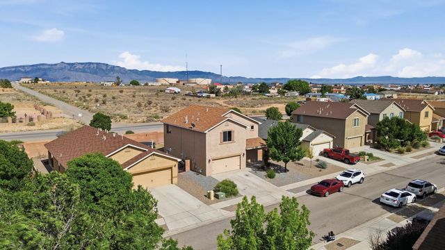 153 El Camino Loop NW, Rio Rancho, NM 87144