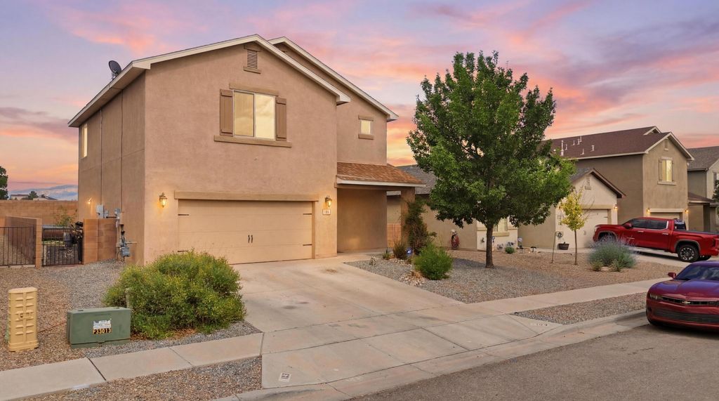 153 El Camino Loop NW, Rio Rancho, NM 87144