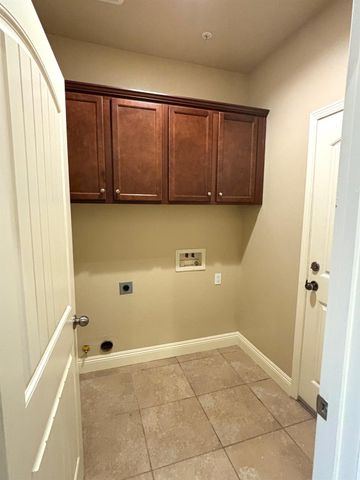 6235 E Pontiac Way, Fresno, CA 93727