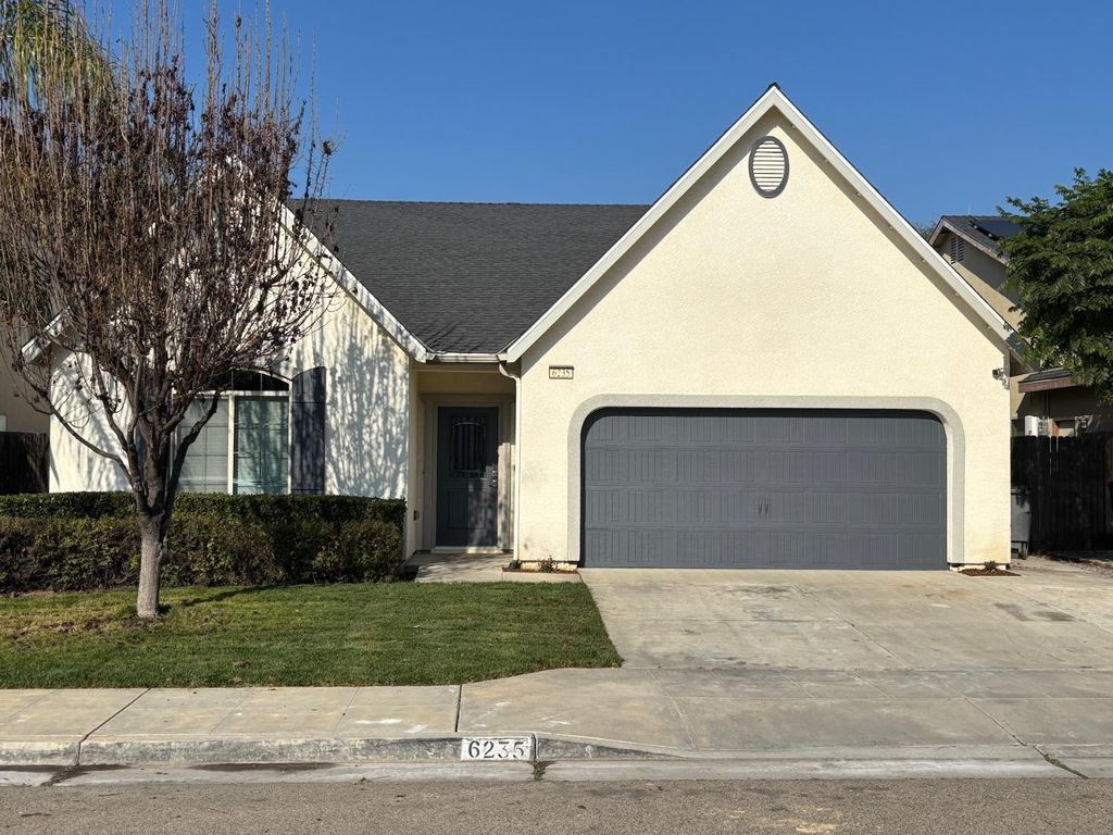Image 1 of property listing at 6235 E Pontiac Way, Fresno, CA 93727