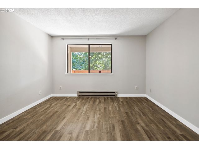14822 Sw 109TH Ave, Portland, OR 97224