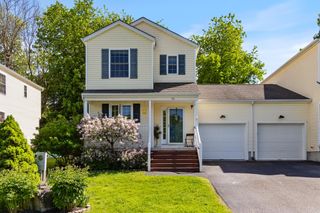311 Abigail Drive, Colchester (colchester), VT 05446