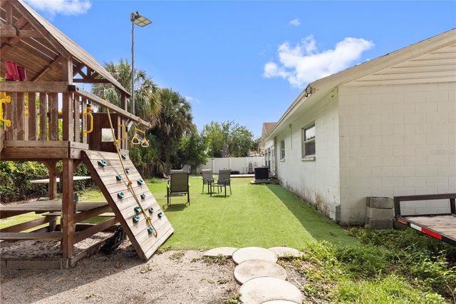7529 ARMAND CIRCLE, Tampa, FL 33634