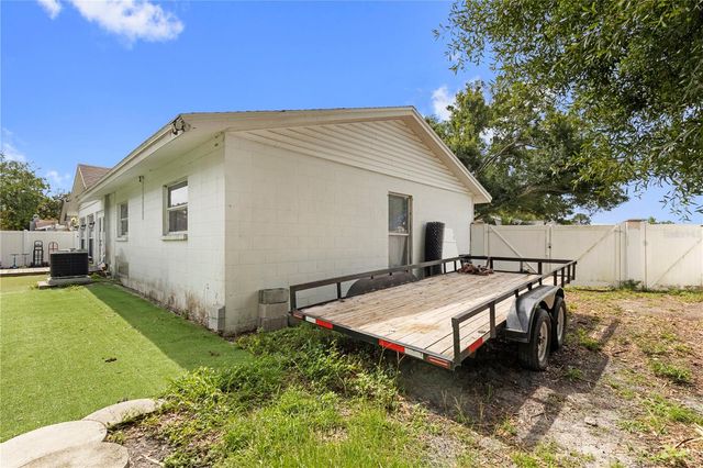 7529 ARMAND CIRCLE, Tampa, FL 33634