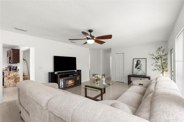 7529 ARMAND CIRCLE, Tampa, FL 33634
