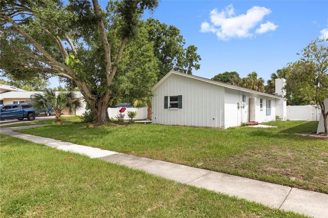 7529 ARMAND CIRCLE, Tampa, FL 33634
