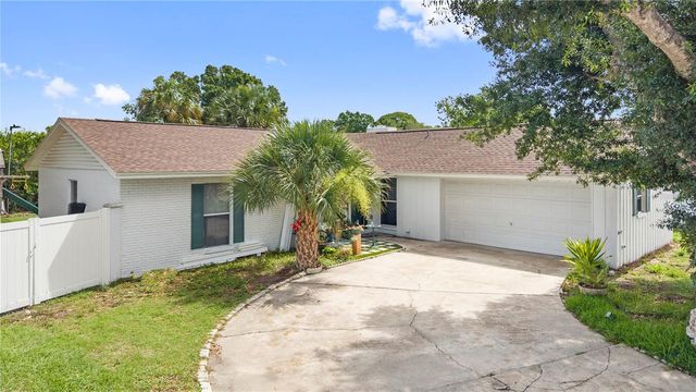 7529 ARMAND CIRCLE, Tampa, FL 33634
