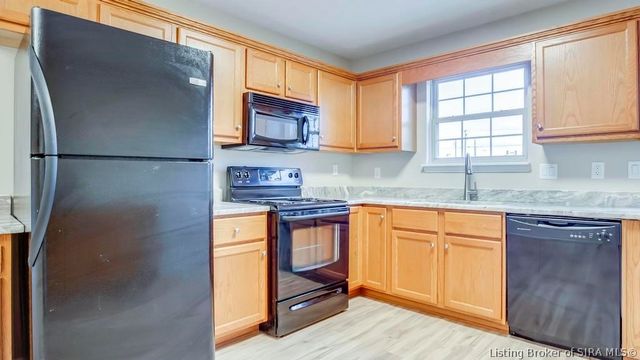 7704 Joseph Drive, Sellersburg, IN 47172