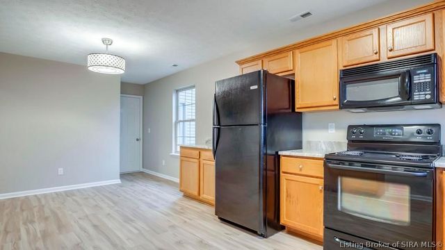 7704 Joseph Drive, Sellersburg, IN 47172