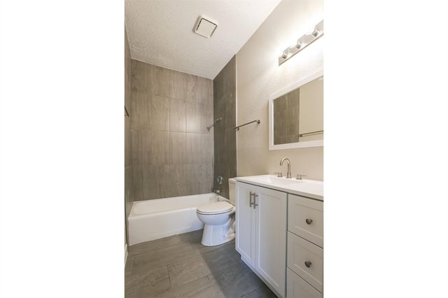 203 E 31st ST 104, Austin, TX 78705