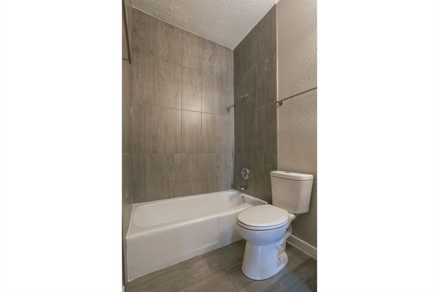 203 E 31st ST 104, Austin, TX 78705