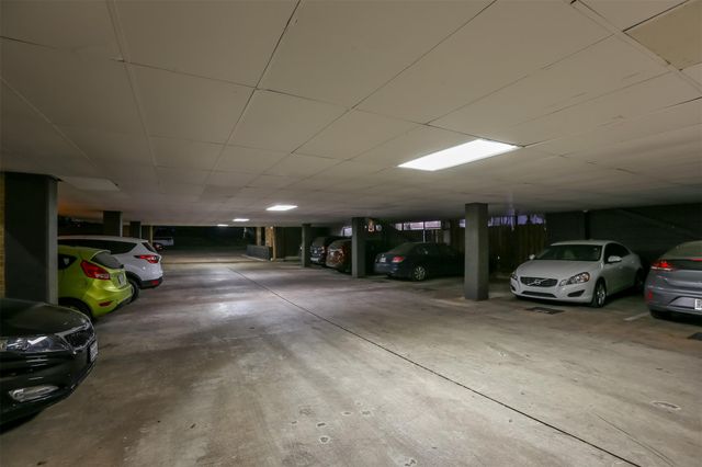 203 E 31st ST 104, Austin, TX 78705