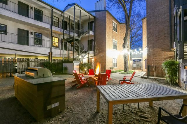 203 E 31st ST 104, Austin, TX 78705