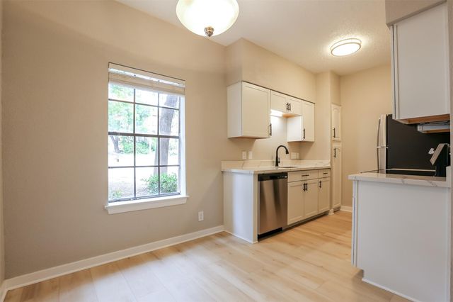 203 E 31st ST 104, Austin, TX 78705