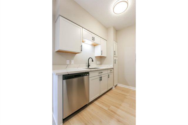 203 E 31st ST 104, Austin, TX 78705