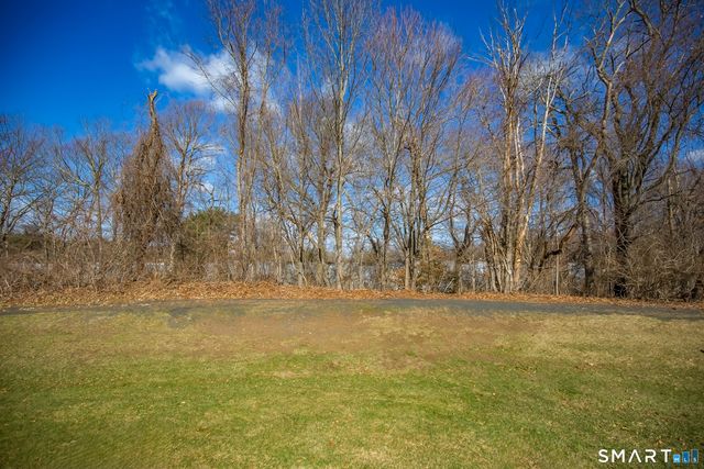 26 Hillside Farms Drive 26, East Windsor, CT 06016