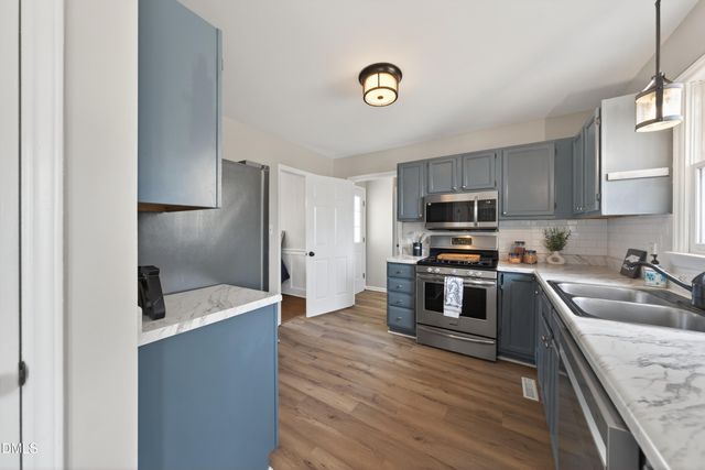 8 Osage Place, Durham, NC 27712