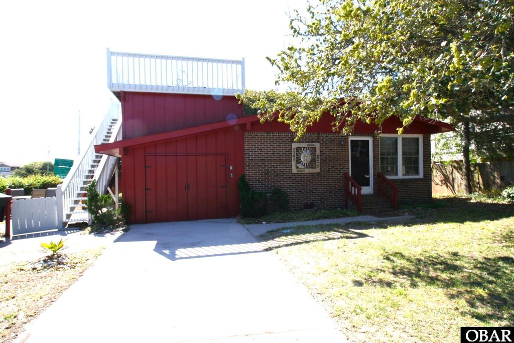 Image 1 of property listing at 101 W Aviation Avenue Lot 10, Kill Devil Hills, NC 27948