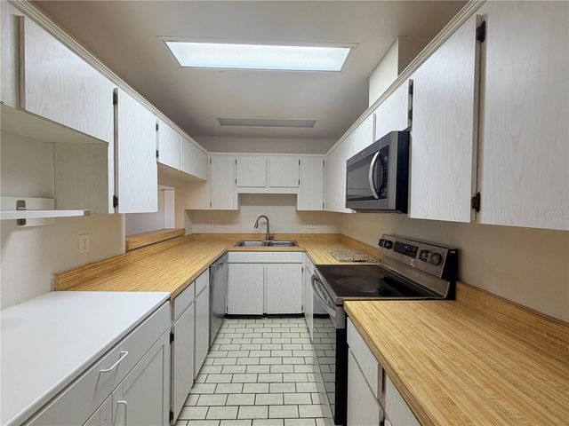 2275 ISLAND RUN, Winter Park, FL 32792