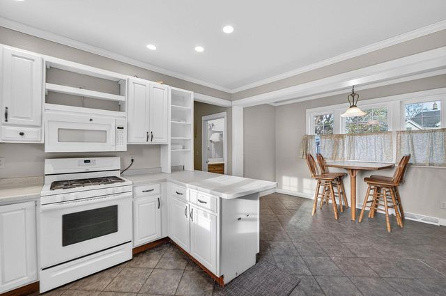 135 Milton STREET, Lake Mills, WI 53551