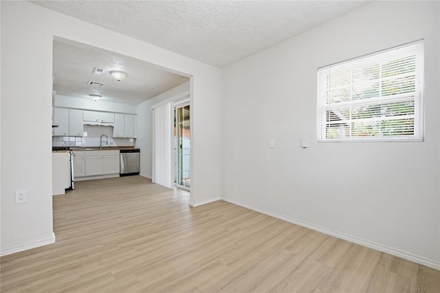 2117 Queensbury Road, Moore, OK 73160