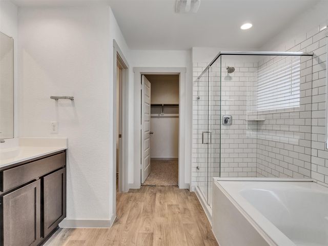 818 Betsy Hill Drive, Rosharon, TX 77583