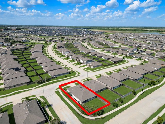 818 Betsy Hill Drive, Rosharon, TX 77583