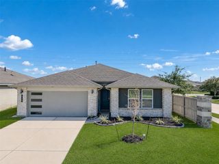 818 Betsy Hill Drive, Rosharon, TX 77583