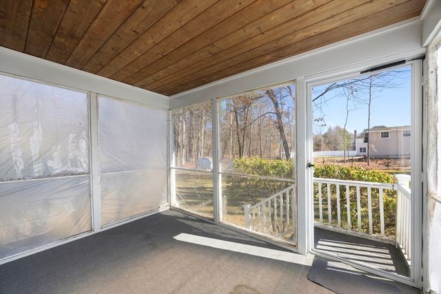 181 Eastwood Dr, Westfield, MA 01085