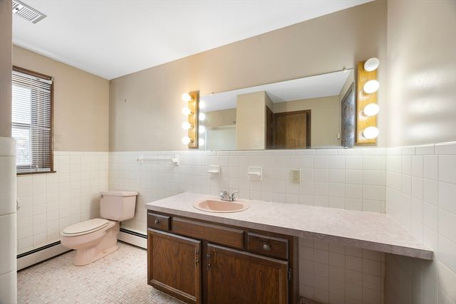 181 Eastwood Dr, Westfield, MA 01085