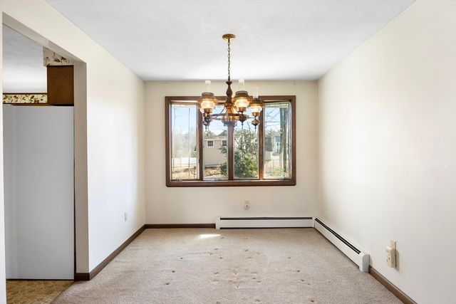 181 Eastwood Dr, Westfield, MA 01085