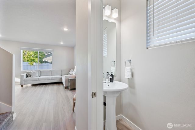 109 Hill Drive, Cathlamet, WA 98612