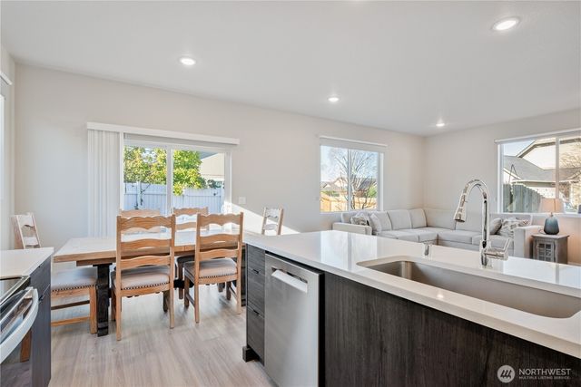 109 Hill Drive, Cathlamet, WA 98612