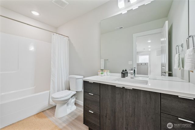 109 Hill Drive, Cathlamet, WA 98612