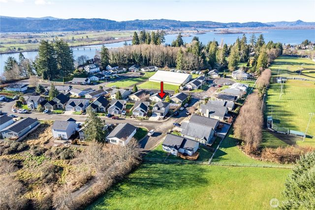 109 Hill Drive, Cathlamet, WA 98612