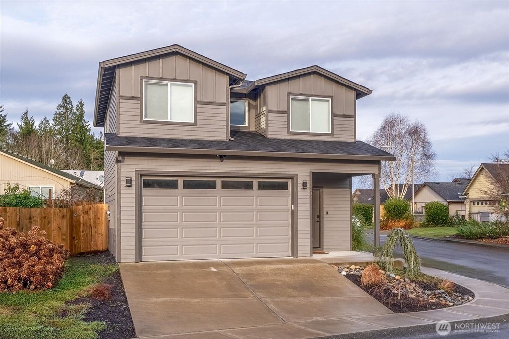 109 Hill Drive, Cathlamet, WA 98612