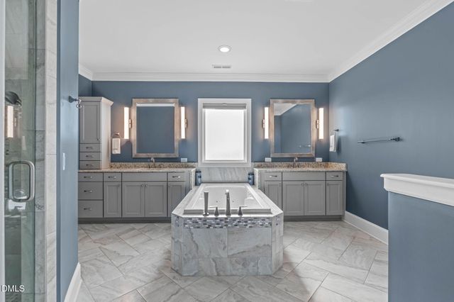 3504 Castelaine Circle, Apex, NC 27539