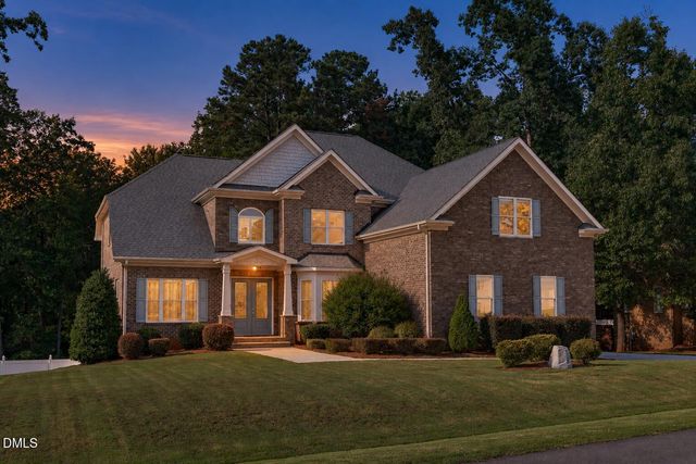 3504 Castelaine Circle, Apex, NC 27539