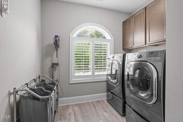 3504 Castelaine Circle, Apex, NC 27539