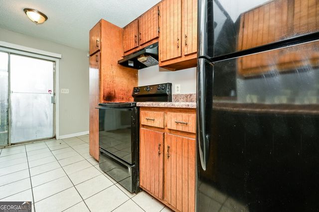 8536 Pineland Drive A, Jonesboro, GA 30238