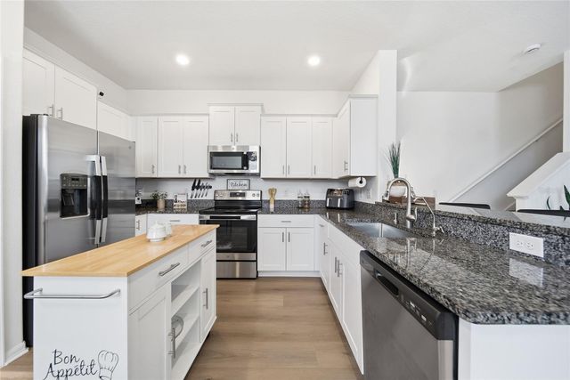 32041 POWDERPUFF MIMOSA DRIVE, San Antonio, FL 33576