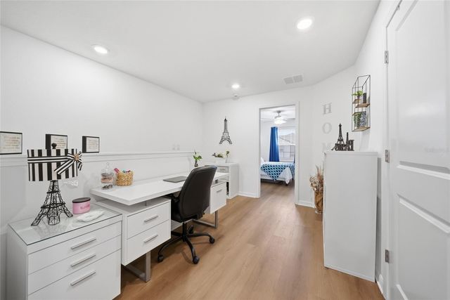 32041 POWDERPUFF MIMOSA DRIVE, San Antonio, FL 33576