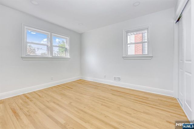 27 Merritt Avenue, Bergenfield, NJ 07621